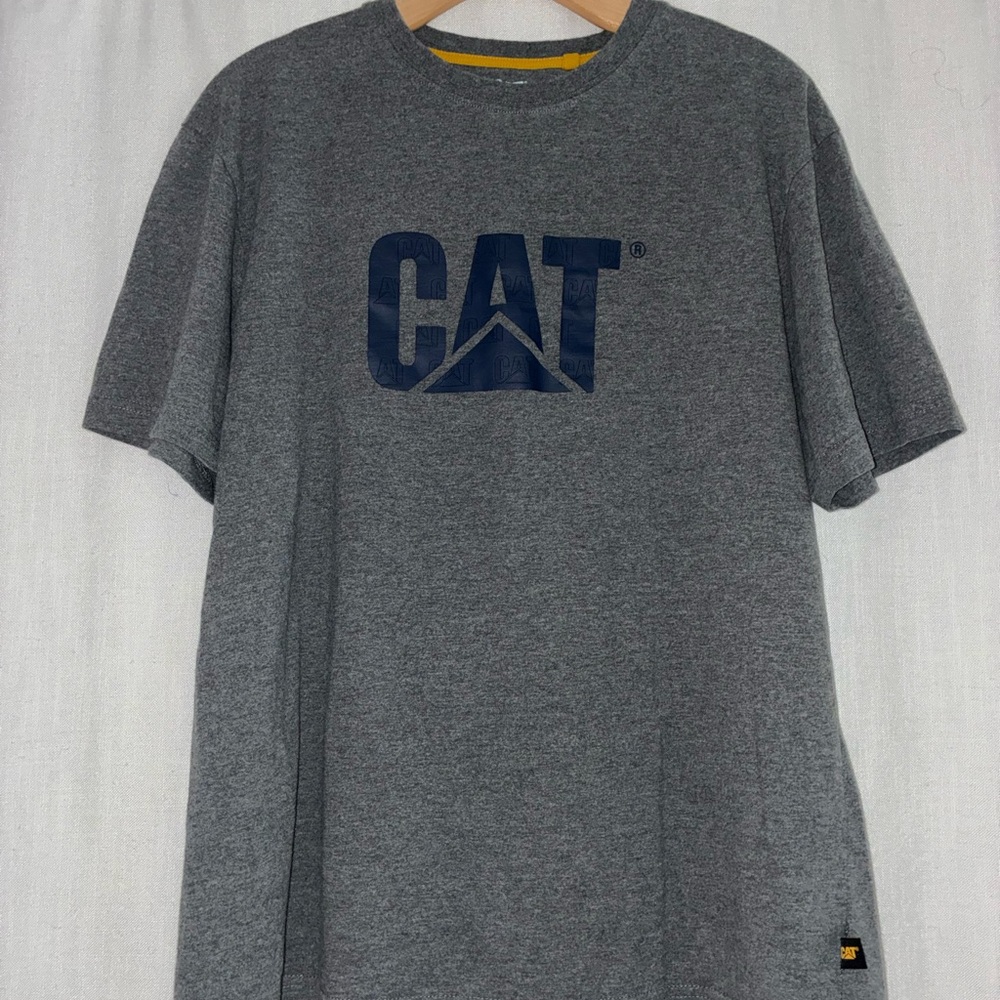 CAT Men's Gray Short Sleeve Tee